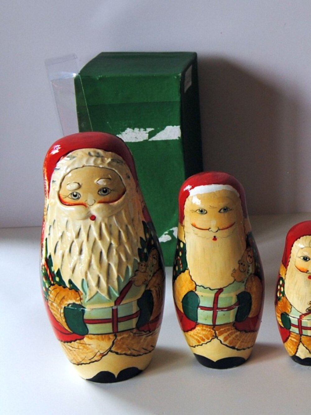 Set of 6 Christmas Wood Layered Santa Claus Nesting Dolls Midwest Importers